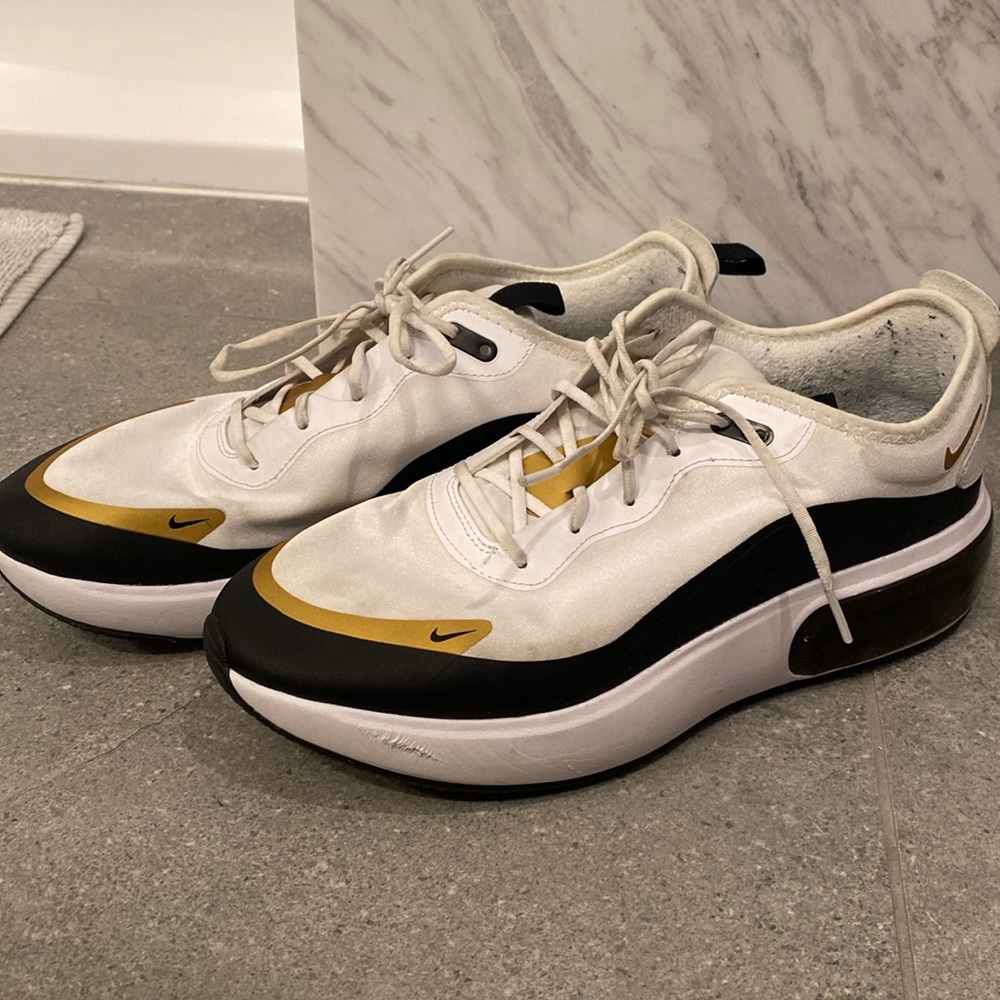 Nike AirMax white and gold